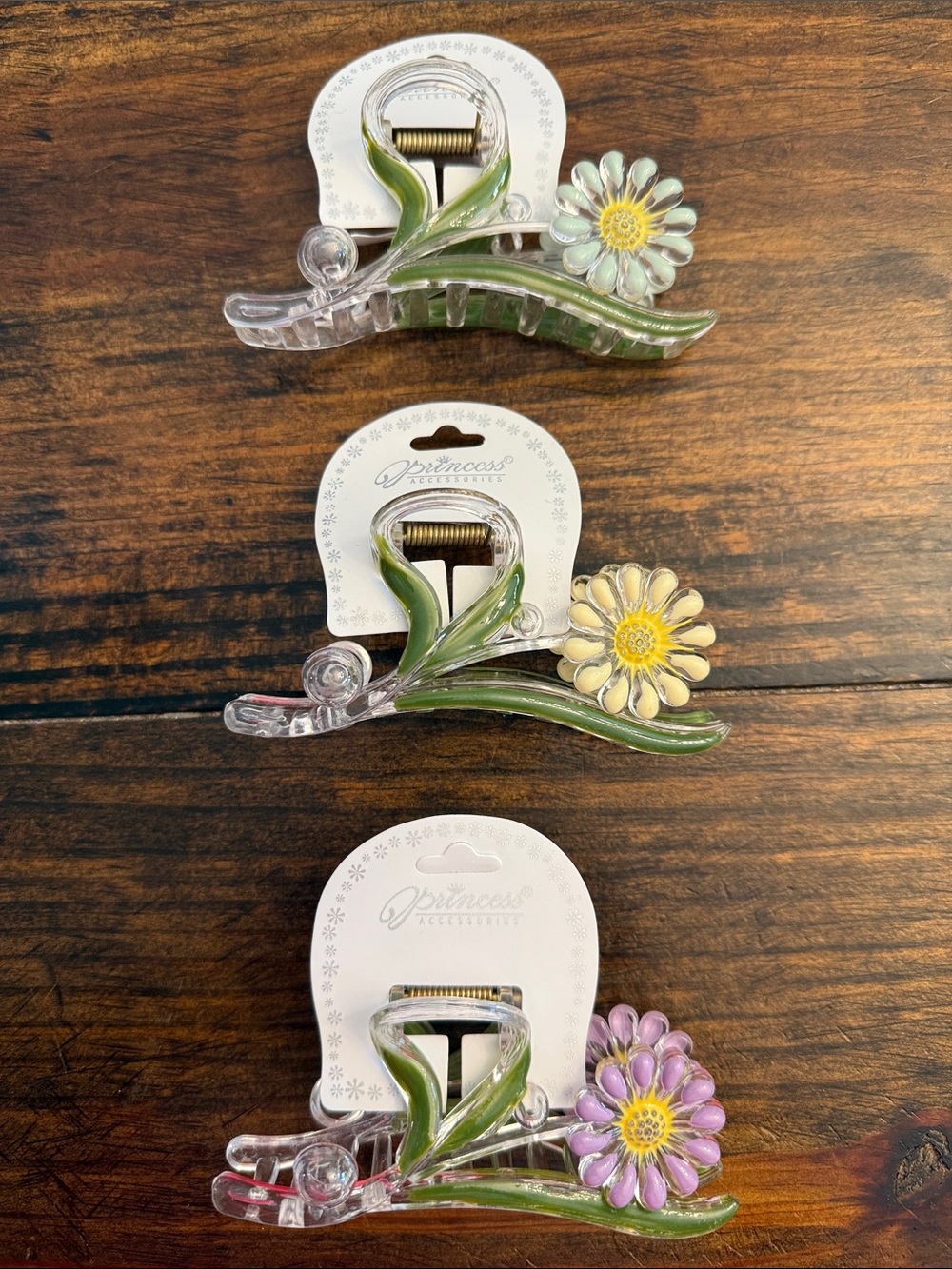 Princess Accessories Floral Daisy Hair Claw Clips: Variety of Colors Available